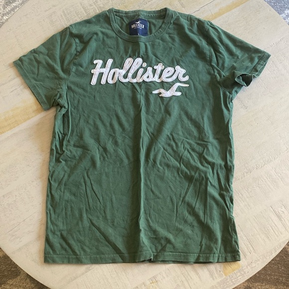 Men’s Hollister Short Sleeve Worn Once! - Picture 1 of 4